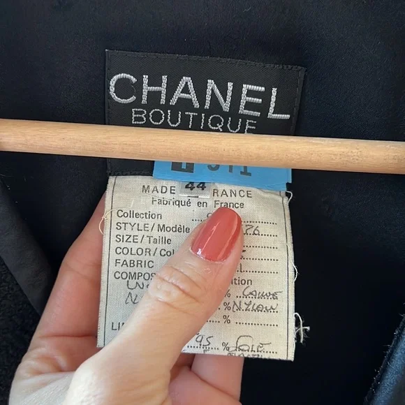 Chanel Jacket - Picture 4 of 17
